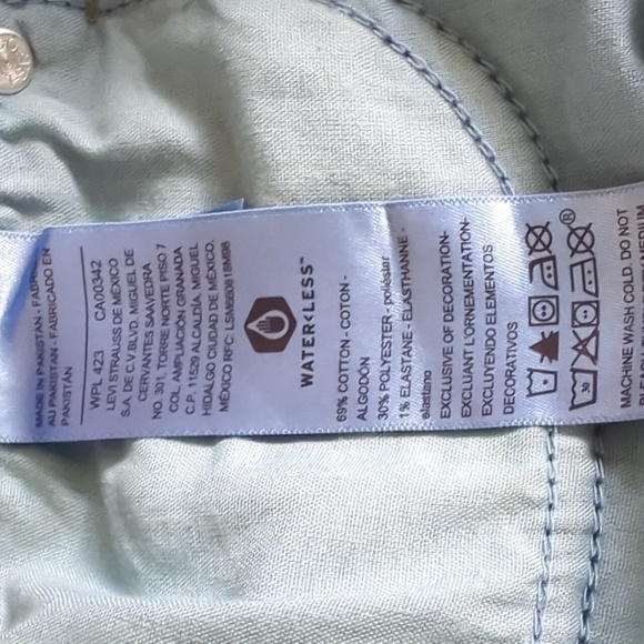 Levi  Signature 32x30 EUC (14M) - Picture 5 of 6